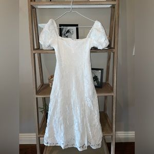 XS White Floral Embroidery Dress